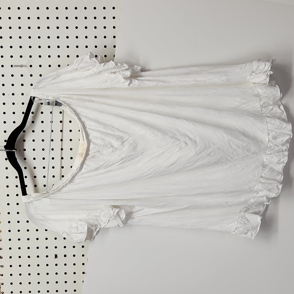 Fantastic Fawn White T-shirt With Ruffles Size Large - Picture 1 of 5
